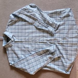 Mens XL tech smart trim fit (cooling) button up shirt.